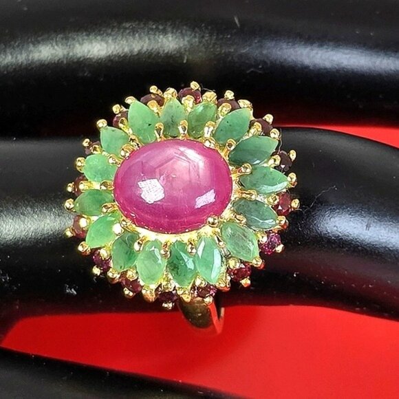 925 Sterling Silver Ring SZ 8.25 with Natural Ruby, Emerald & Garnet Gemstones - Picture 4 of 8